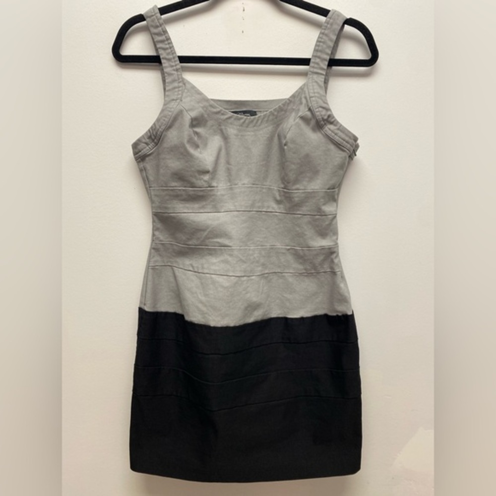 🖤 Guess Two Tone Gray / Black Bodycon Dress Size M 🖤